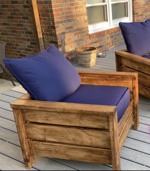 2x Outdoor Chairs Ana White